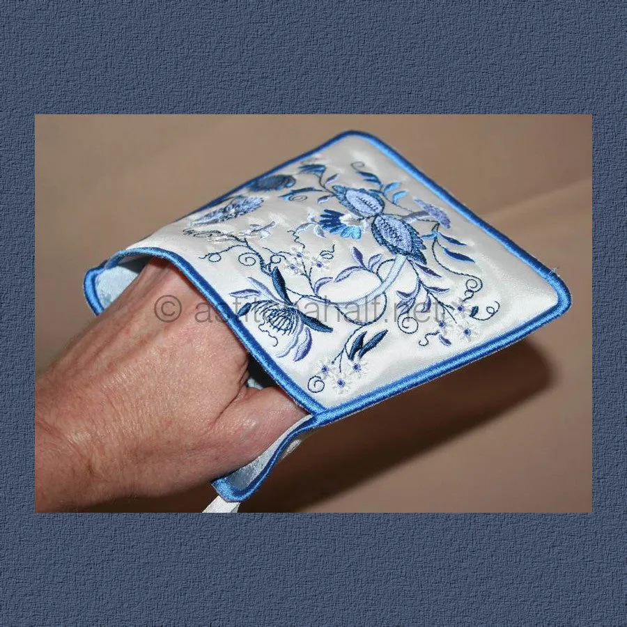 Blue Onion Pot Holders