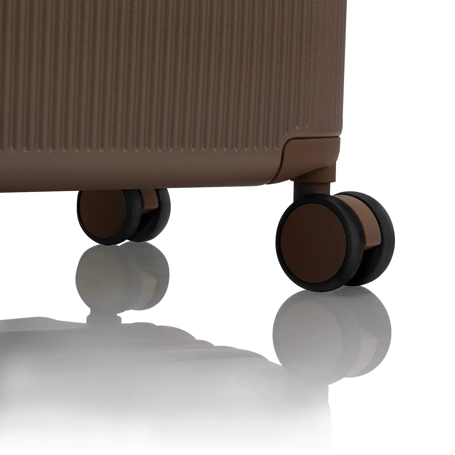 Earth Tones 21.5 Inch Carry-on Luggage