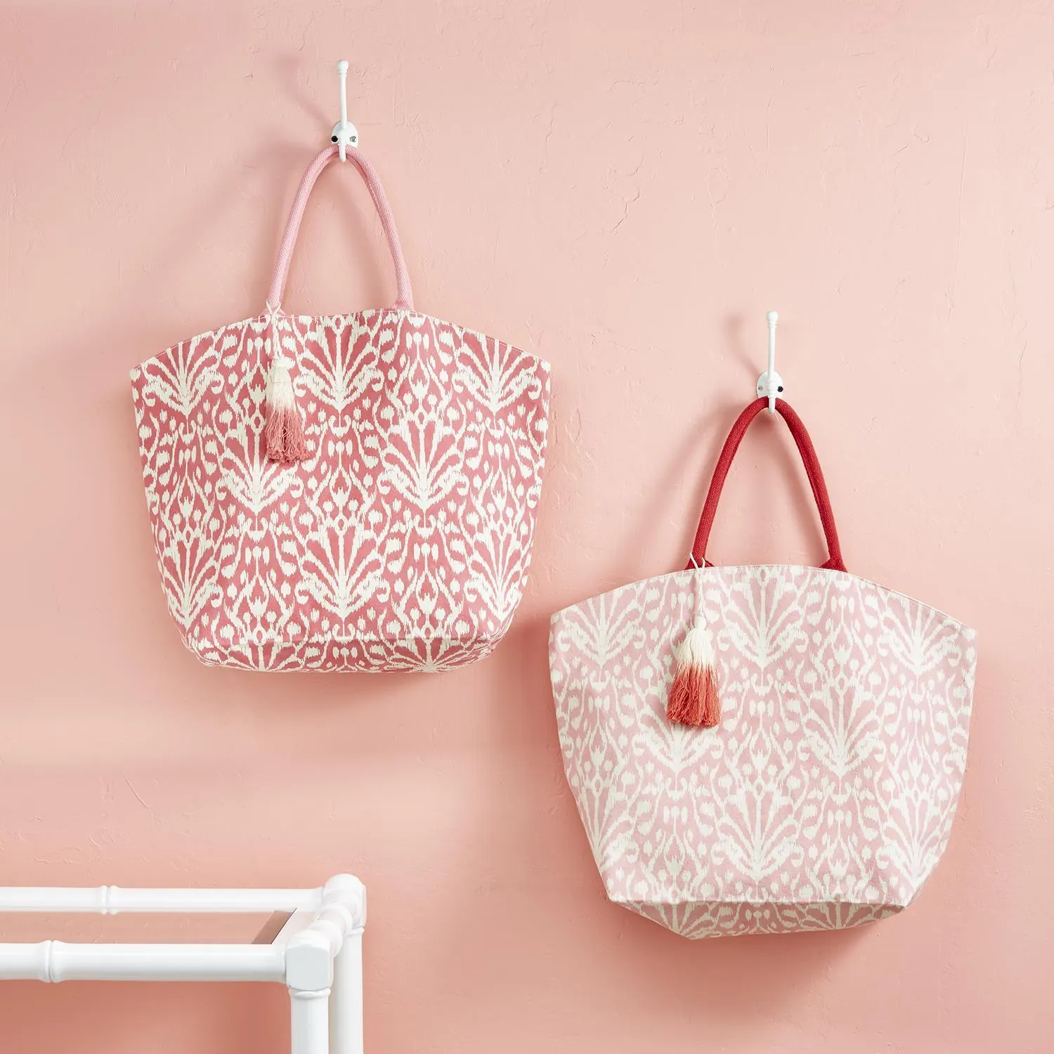 IKAT PATTERN TOTE BAG WITH TASSEL